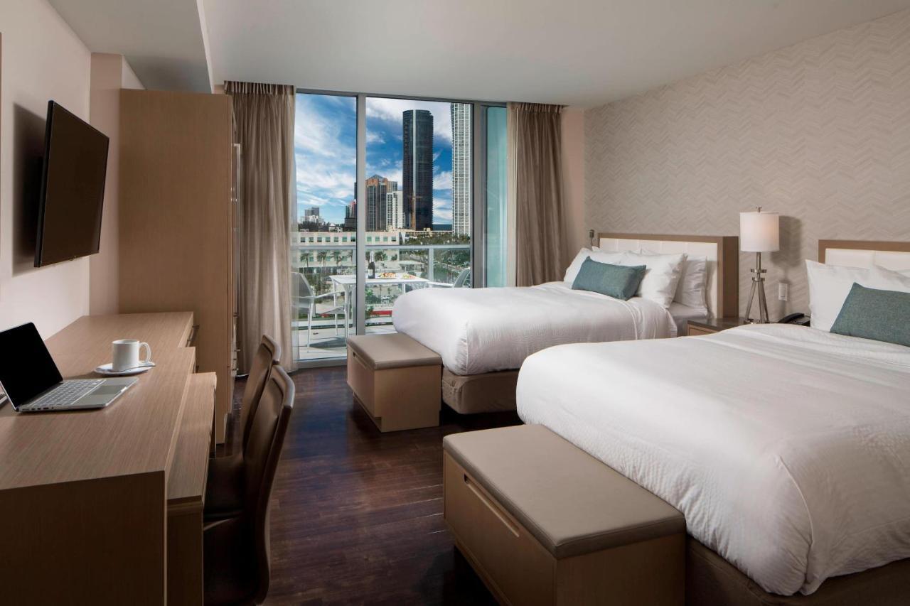 Miami Sunny Isles Hotel 3*