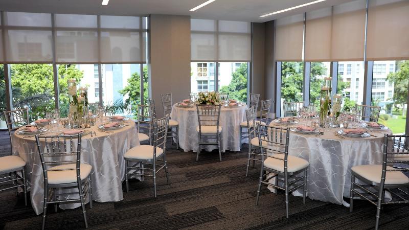 Miami Sunny Isles Hotel
